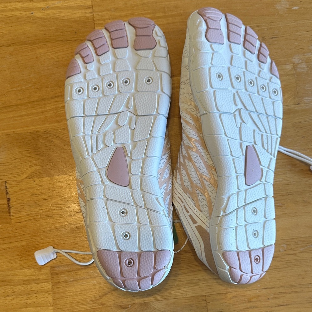 HF Women's White Athletic Shoes - Picture 2 of 4